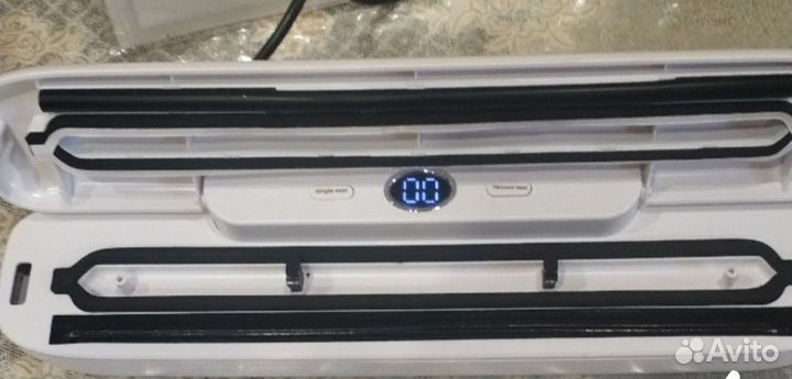 Вакуумный упаковщик