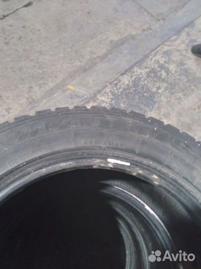 Maxxis ArcticTrekker NP3 215/55 R16