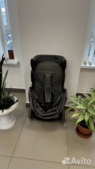 Прогулочная коляска складная