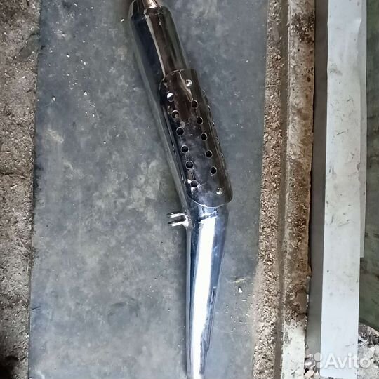 Глушитель на мотоцикл урал,состояние новый хром