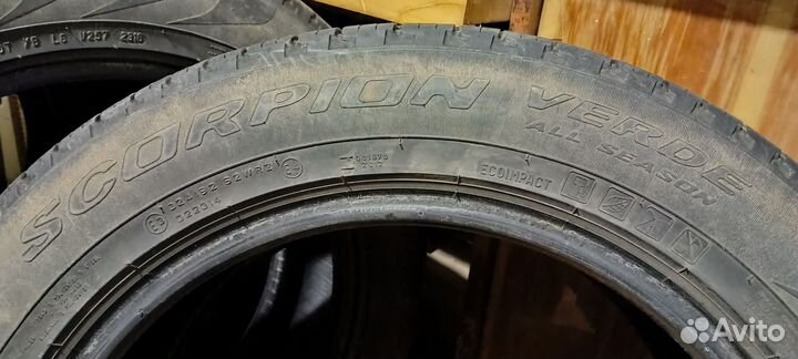 Pirelli Scorpion Verde All Season 215/60 R17