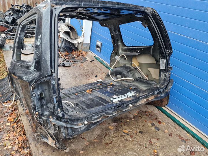 Панель задняя с полом Infiniti Qx56 JA60