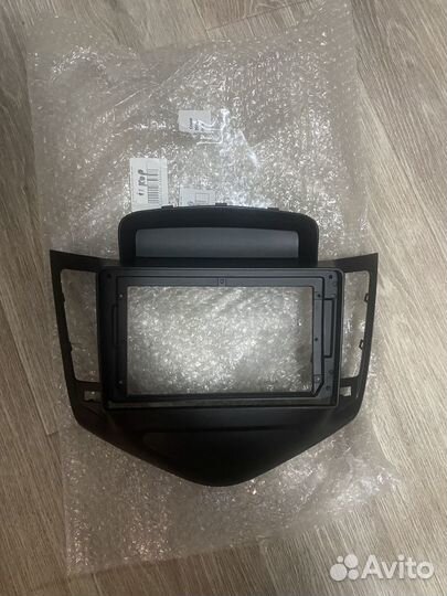 Переходная рамка на chevrolet cruze (9 дюймов)