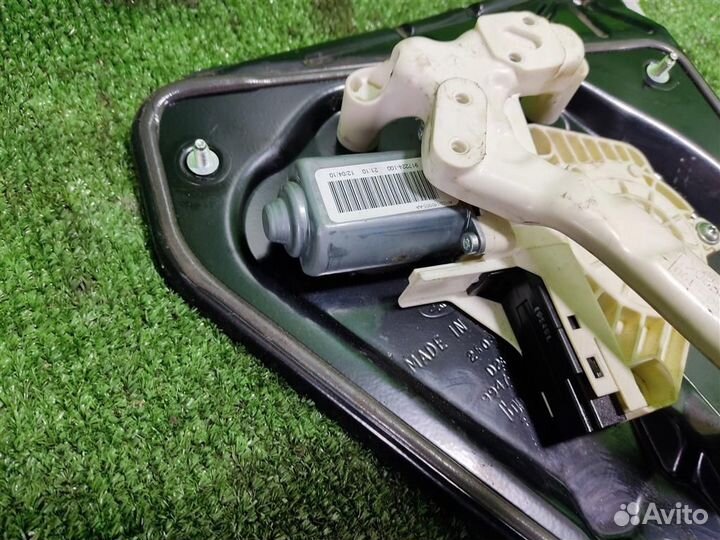 Стеклоподъемник задний левый Land Rover Discovery