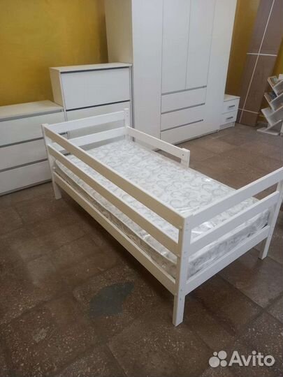 Детская кровать из массива берёзы