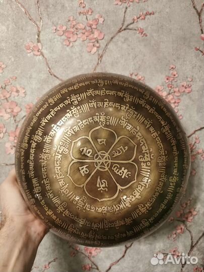 Поющая чаша кованая 25.8см нота si-do 125герц