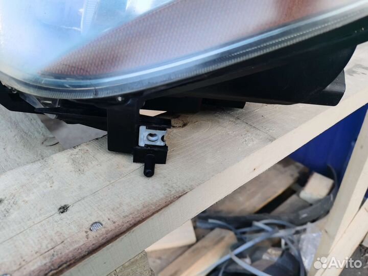 Фара левая mazda cx7 ксенон