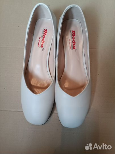 Туфли женские 39 размер новые
