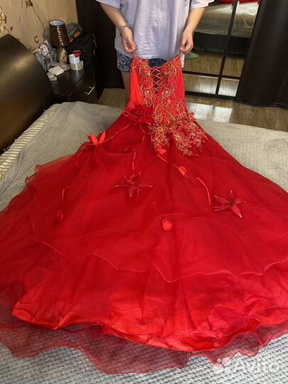 Вечернее платье 44 размер + аксессуары в подарок