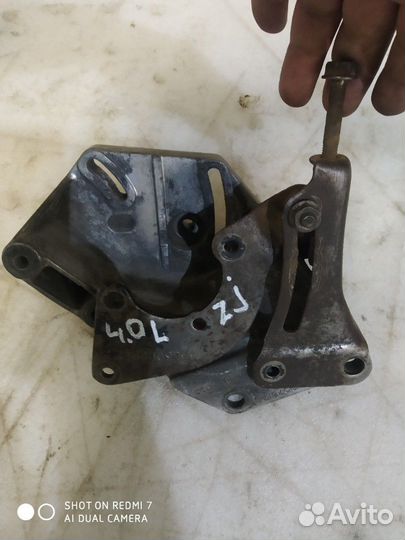 Кронштейн гур Jeep Grand Cherokee zj 4.0 l