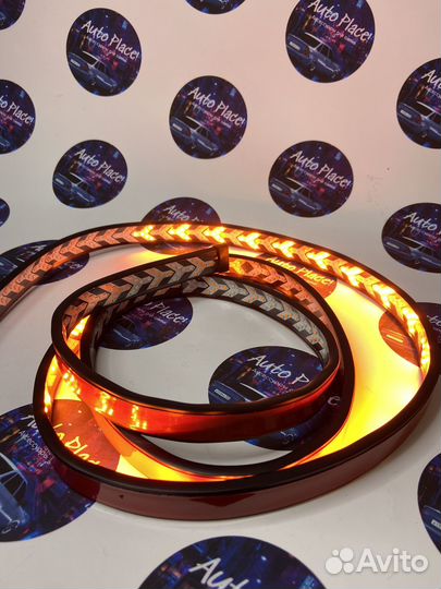 Лип спойлер светодиодный на багажник авто