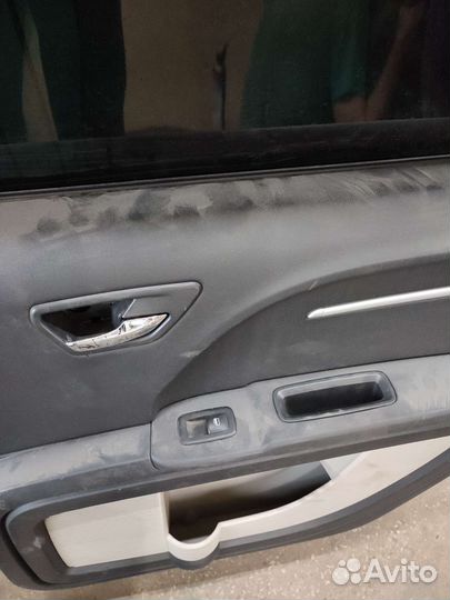 Дверь правая задняя Dodge journey