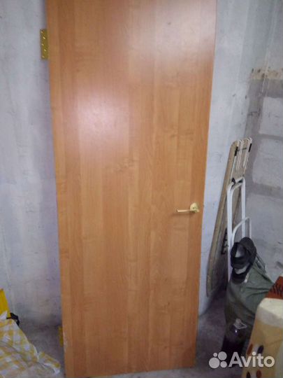 Дверь 2м.* 76см