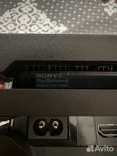 Ps 4 pro 1tb + 2 джойстика + fifa