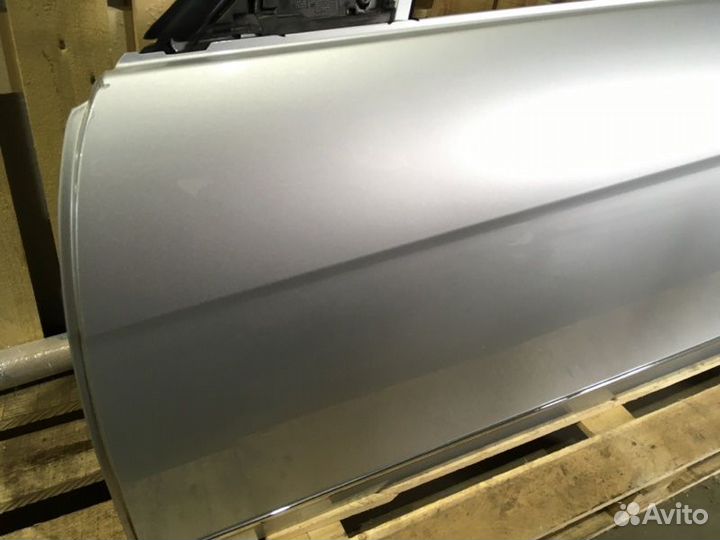 Дверь передняя левая Mercedes-Benz C-Class W204