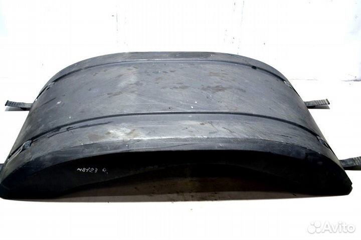 Крыло ведущего моста, верхнее правое mercedes-benz