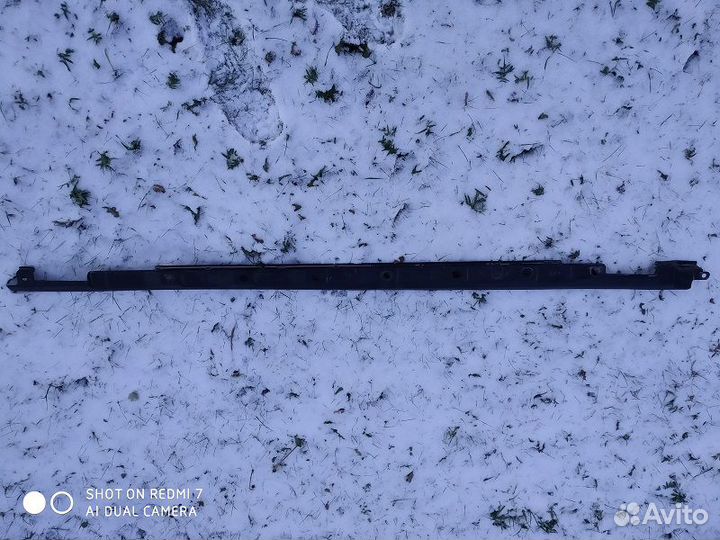 Накладка порога правая Toyota Premio/Allion 2007