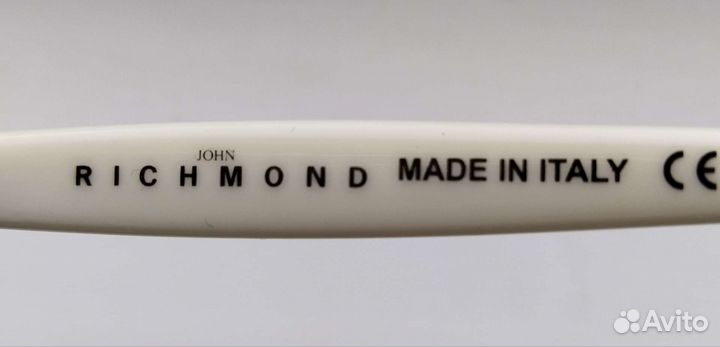 Солнцезащитные очки Jonh Richmond