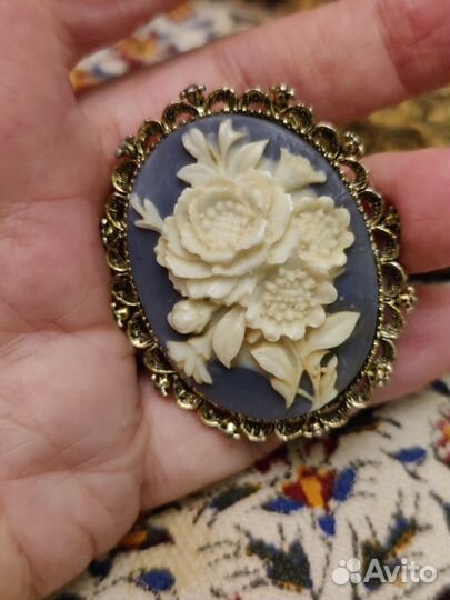 Винтажная брошь камея gerry's