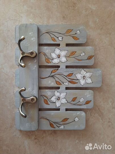 Ключница настенная из дерева