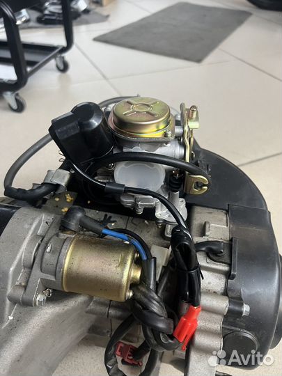 Мотор с карбюратором