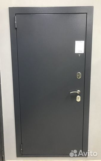 Дверь входная металлическая