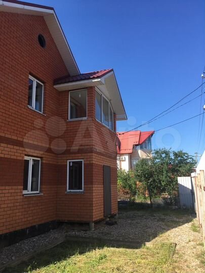 Дом 200 м² на участке 6 сот.