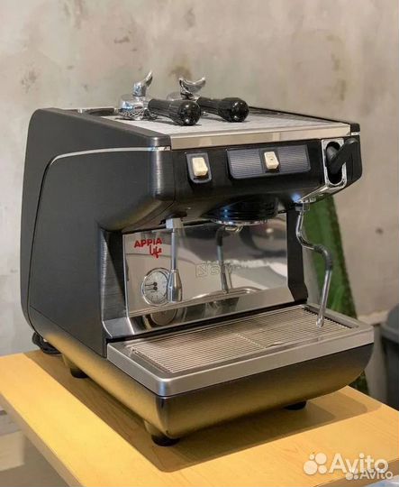 Кофемашина Nuova Simonelli Appia Life