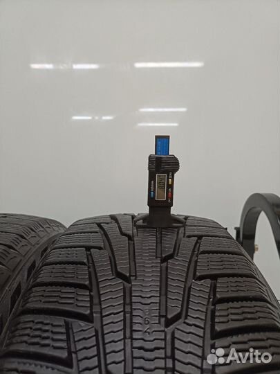 Nokian Tyres Hakkapeliitta R 235/50 R18