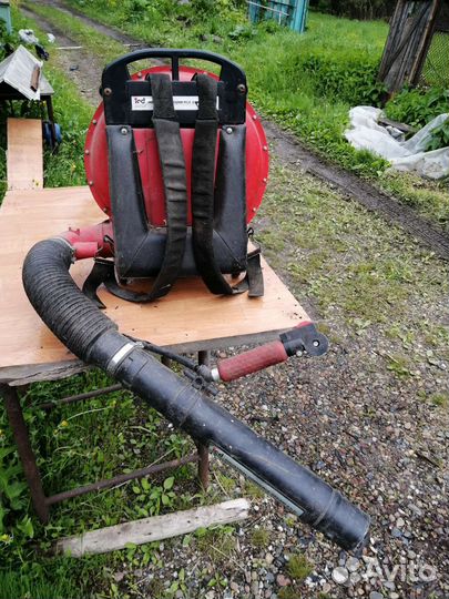 Бензиновый рюкзак ветродуй