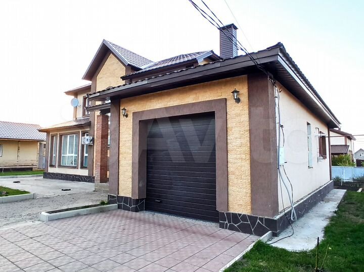 Дом 230 м² на участке 11 сот.