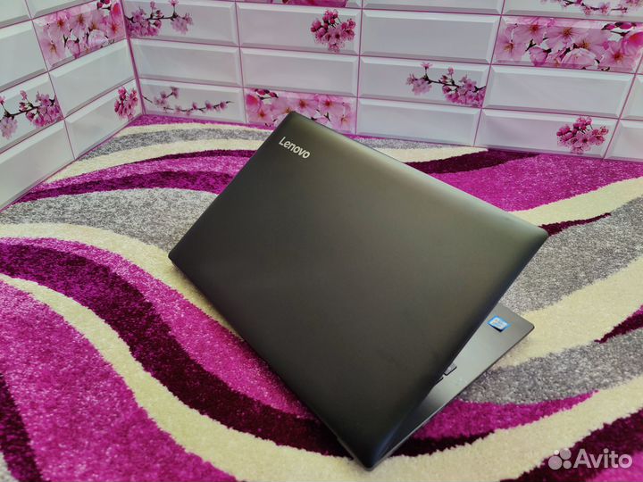 Ноутбук lenovo Intel Core i3/Intel HD Graphics 520