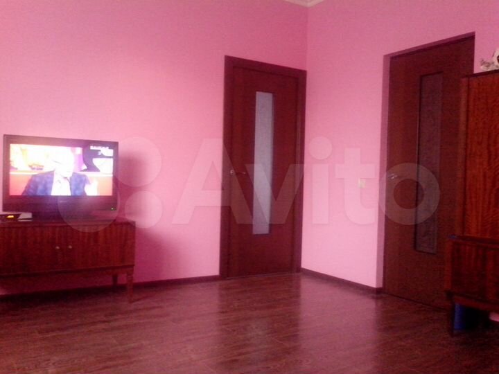 Дом 240 м² на участке 6 сот.