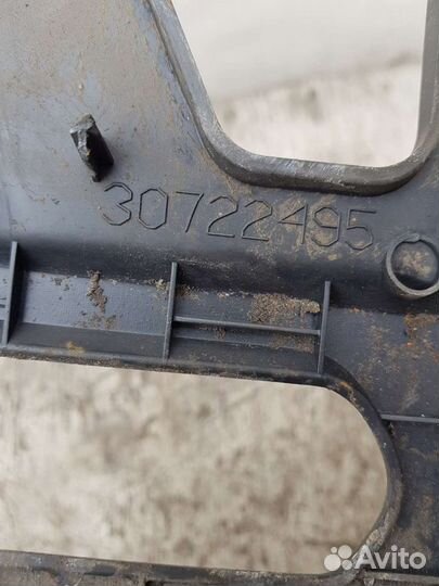 Накладка торпеды нижняя Volvo S40 2007 - 2012