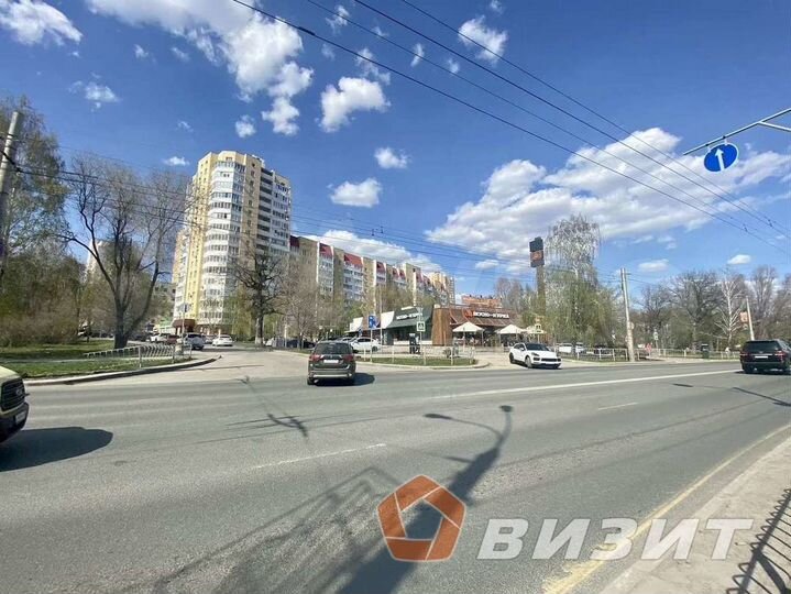 Помещение в жилом доме около Вкусно и Точка