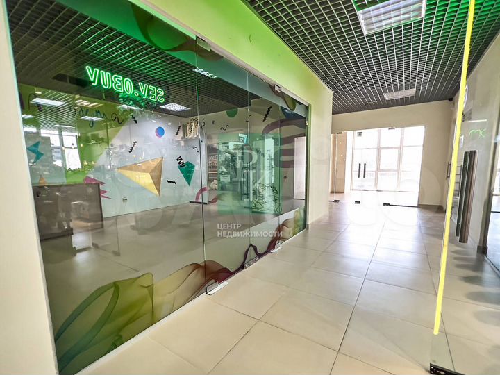 Помещение 28 м2 на первой линии пора