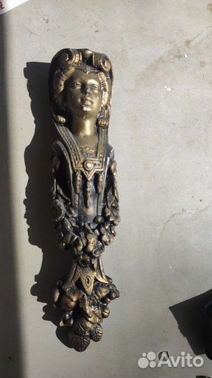 Фигурка на стену