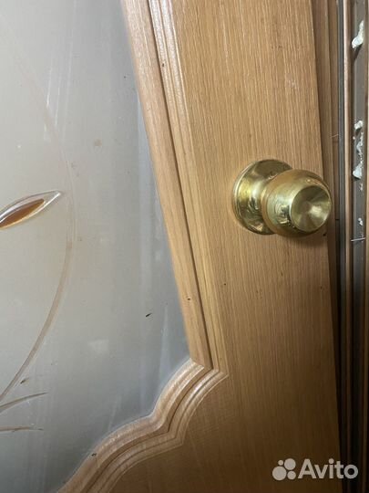 Дверь межкомнатная со стеклом 700