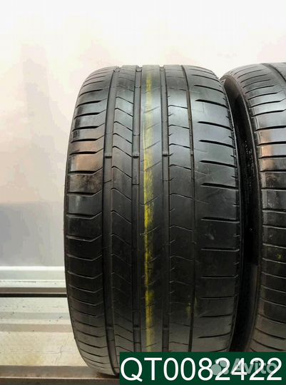 Pirelli P Zero PZ4 295/35 R21 96P