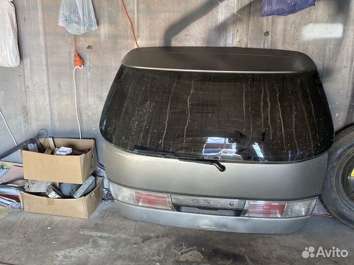 Toyota Gaia по запчастям 99 год