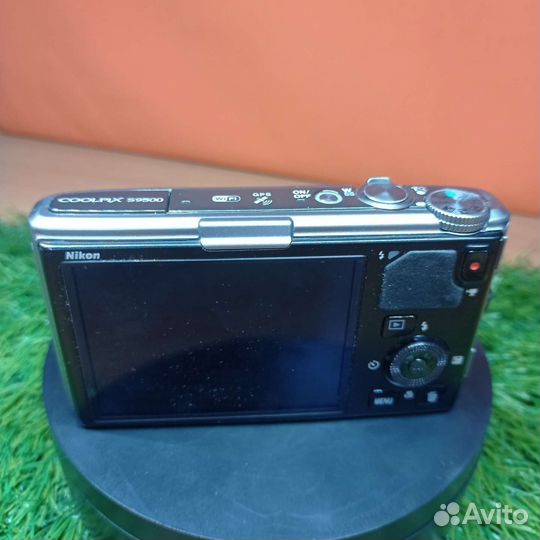 Компактный фотоаппарат Nikon Coolpix S9500