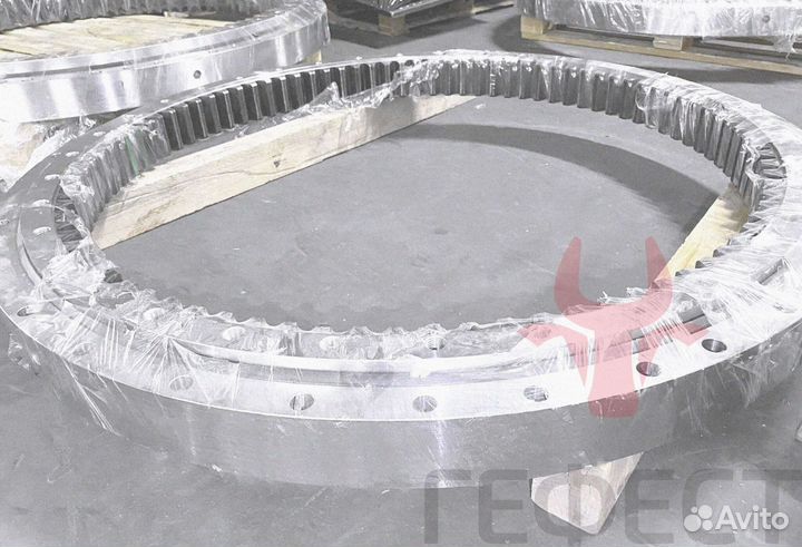 Опорно-поворотный круг R210LC-7 81N6-00022BG