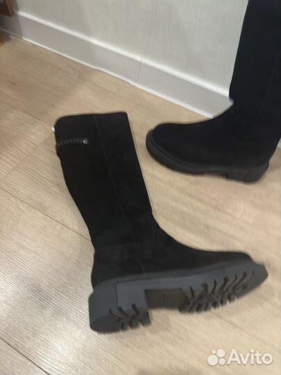 Зимние женские сапоги Pierre Cardin 38