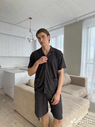 Костюм мужской двойка