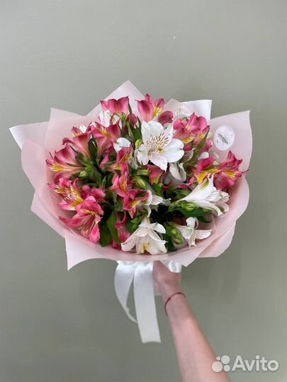 Букет из альстромерий