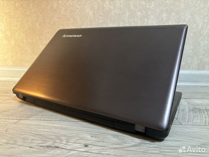 Lenovo i5+GeForce 540M+8GB+500gb