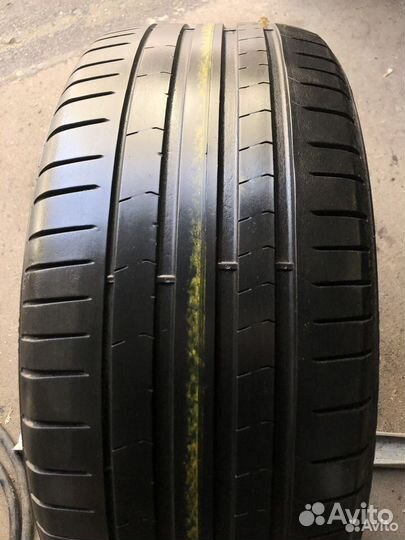 Pirelli P Zero PZ4 245/35 R20 95Y