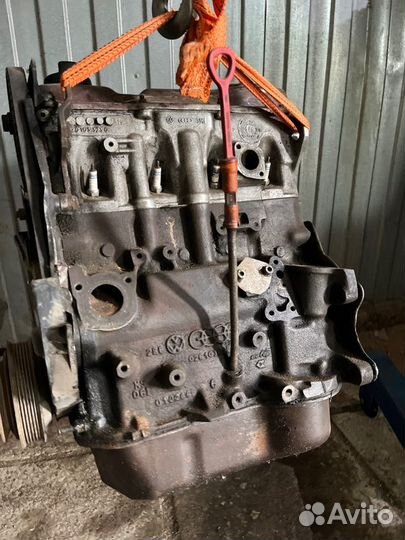 Двигатель Volkswagen Vento седан 1.8 AAM 1992