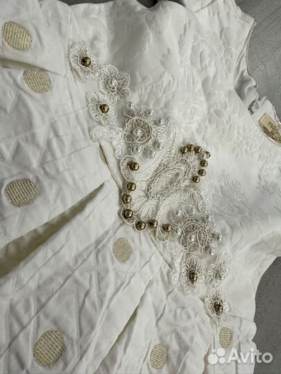 Платье на девочку праздничное