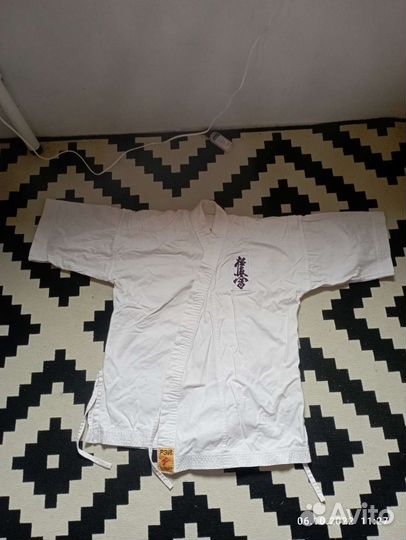 Кимоно для каратэ и вся экипировка